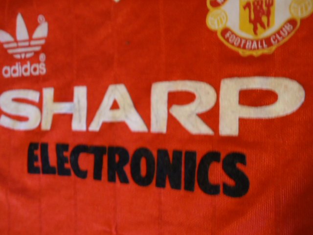 toy_toys_shirts's tweet photo. proper football, proper vintage @ManUtd @ManUtdReport_ @adidasUK ORIGINAL 1983 #SharpElectronics sponsored home shirt FOR SALE NOW https://t.co/M5g9E5L19Y https://t.co/qRQ7f6rXhz