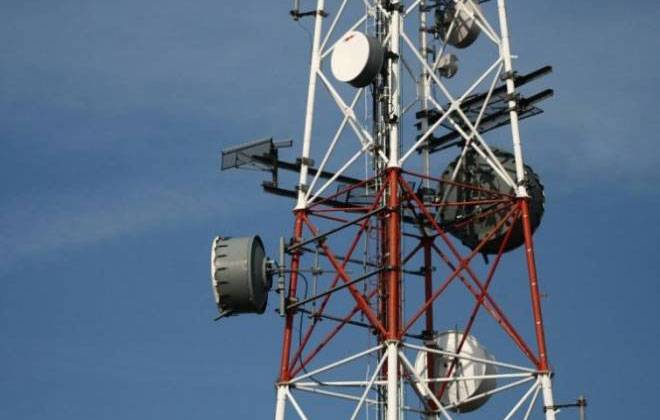 olhardigital's tweet photo. Cientistas descobrem falha no 4G que permite espionar e até incriminar usuários:
https://t.co/IY5qH0Zu2M https://t.co/BZxj1PSBm3