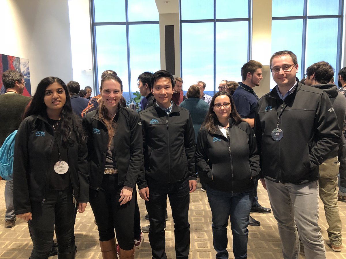 apastorepiontti's tweet photo. @CompleNet 2018 #mobslab @alexvespi @SunKaiyuan @dinacmistry @NUnetsi https://t.co/hLJdz05ell