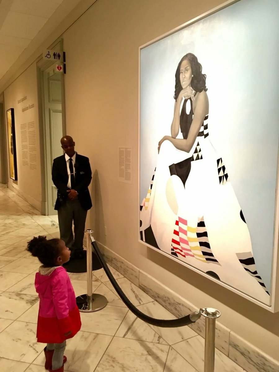 DonateLife's tweet photo. Did you know the artist #AmySherald who painted the @NPG portrait of @MichelleObama is a heart recipient? Beautiful.❤️ #DonateLife https://t.co/sX9arWRhfD https://t.co/d7iMw6NqEK (Photo by Ben Hines) https://t.co/ibzaMGuSOH