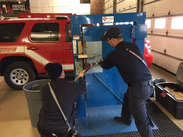GFDWI's tweet photo. Capt. Asmondy &amp; FF Goetz training on forcible entry.
#safergermantown https://t.co/ETtmUK4O10