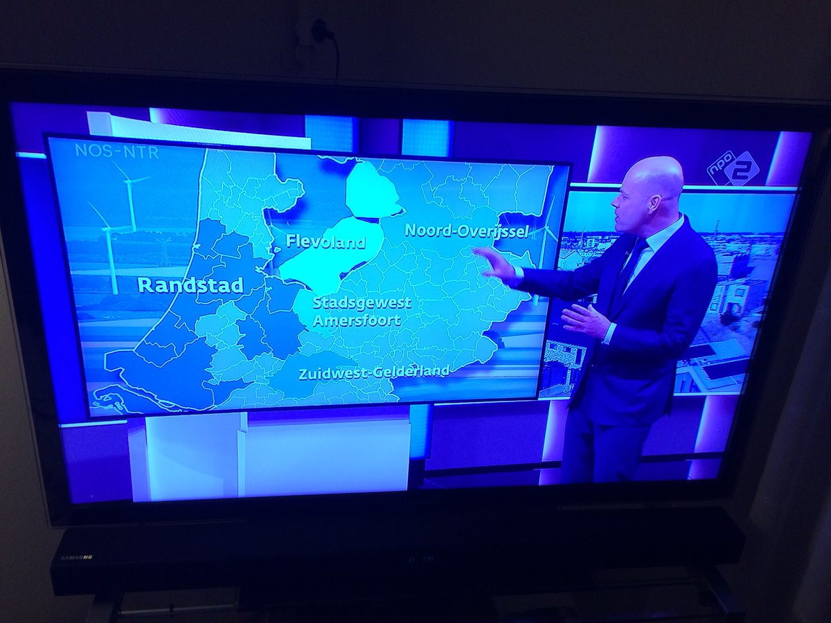 wiemerchaagsma's tweet photo. Zojuist mooi beticht over de ontwikkeling van de economie in Flevoland / @RegioZwolle van Randstad naar #handstad https://t.co/D94yhsTVVG