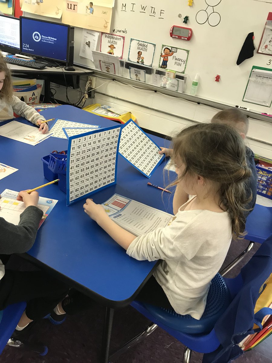 POBMrsDiener's tweet image. Using a #100chart to find 1 more, 1 less, 10 more and 10 less. #scaffolding #MathManipulation  @ParkwayPOB @Sezgregnyc @msgentilePOB