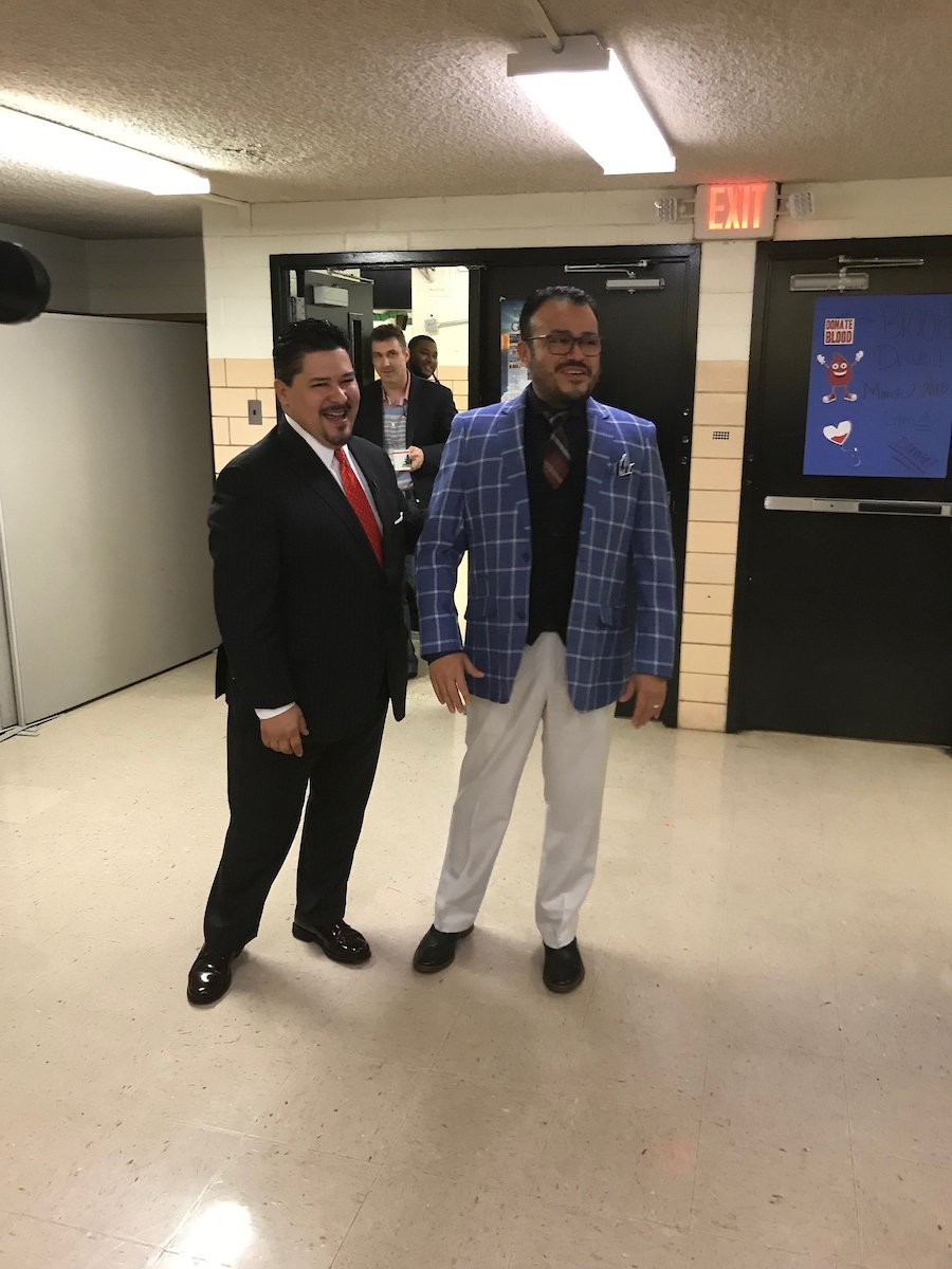 HoustonISD's tweet photo. #HISD 2018 Principals of the Year are from @BraeburnElemen1 and @JonesFutures_A https://t.co/KDuIMFaKI9 https://t.co/yJCMx2OUuu