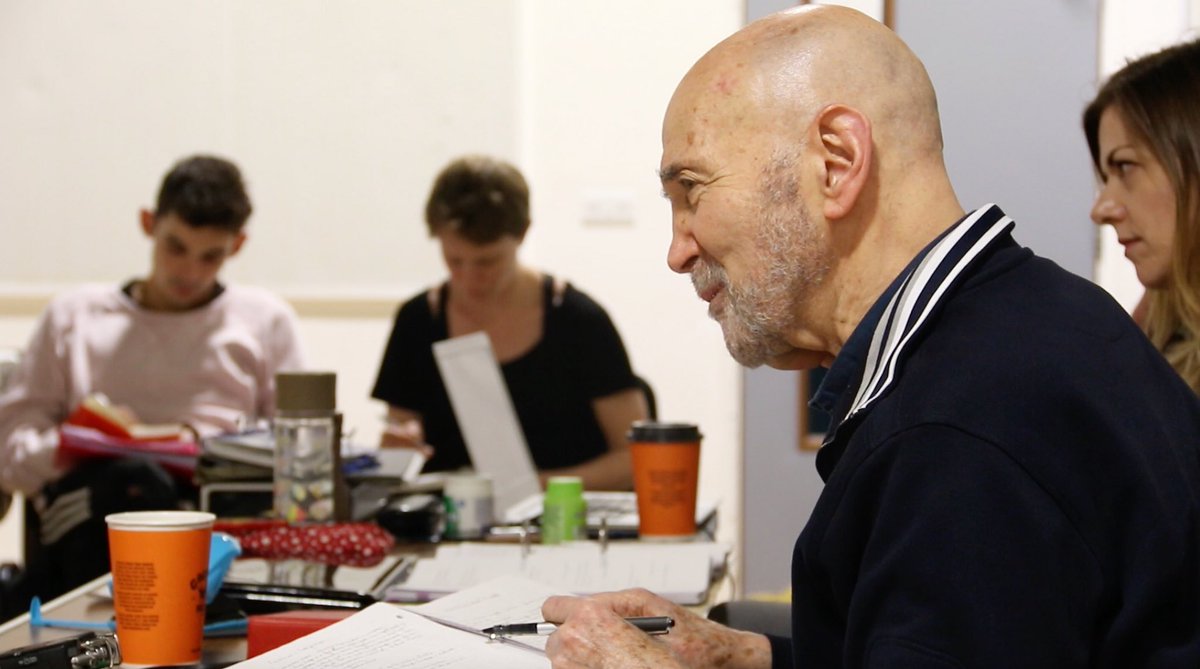 LukeDaleLive's tweet photo. Making my second doc on Mike. Third time I get to be in a rehearsal room with this absolute don.
#MikeAlfreds #DifferentEveryNight #ThreeSisters https://t.co/CXn9iaTBcT