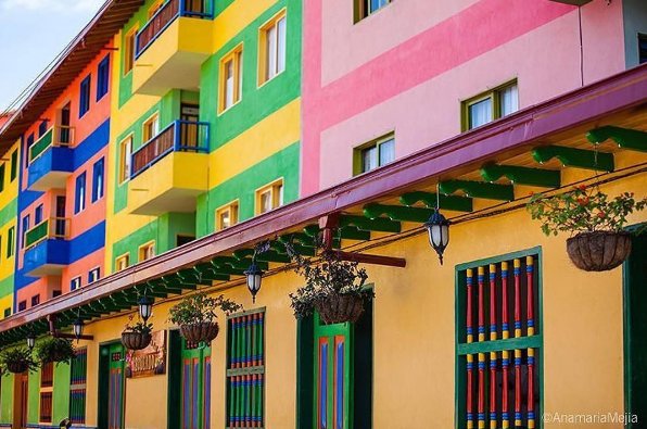 FluxFinance_'s tweet photo. Guatapé, Colombia https://t.co/4c4qhAGIu7