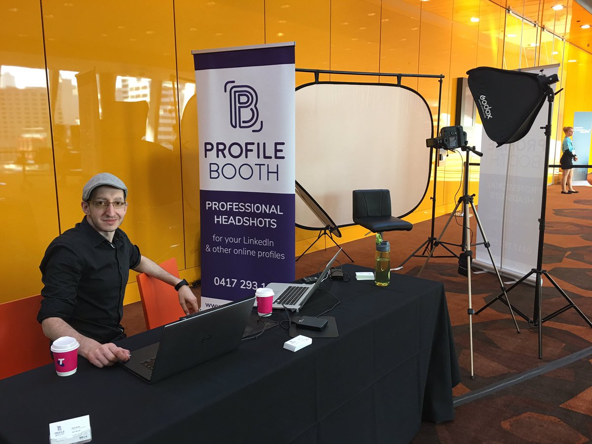 ProfileBooth's tweet photo. We are providing professional headshots to the IT experts here at @CiscoLive at @MCEC #ciscolive2018 #headshots #linkedin https://t.co/KAUu1mdoyY