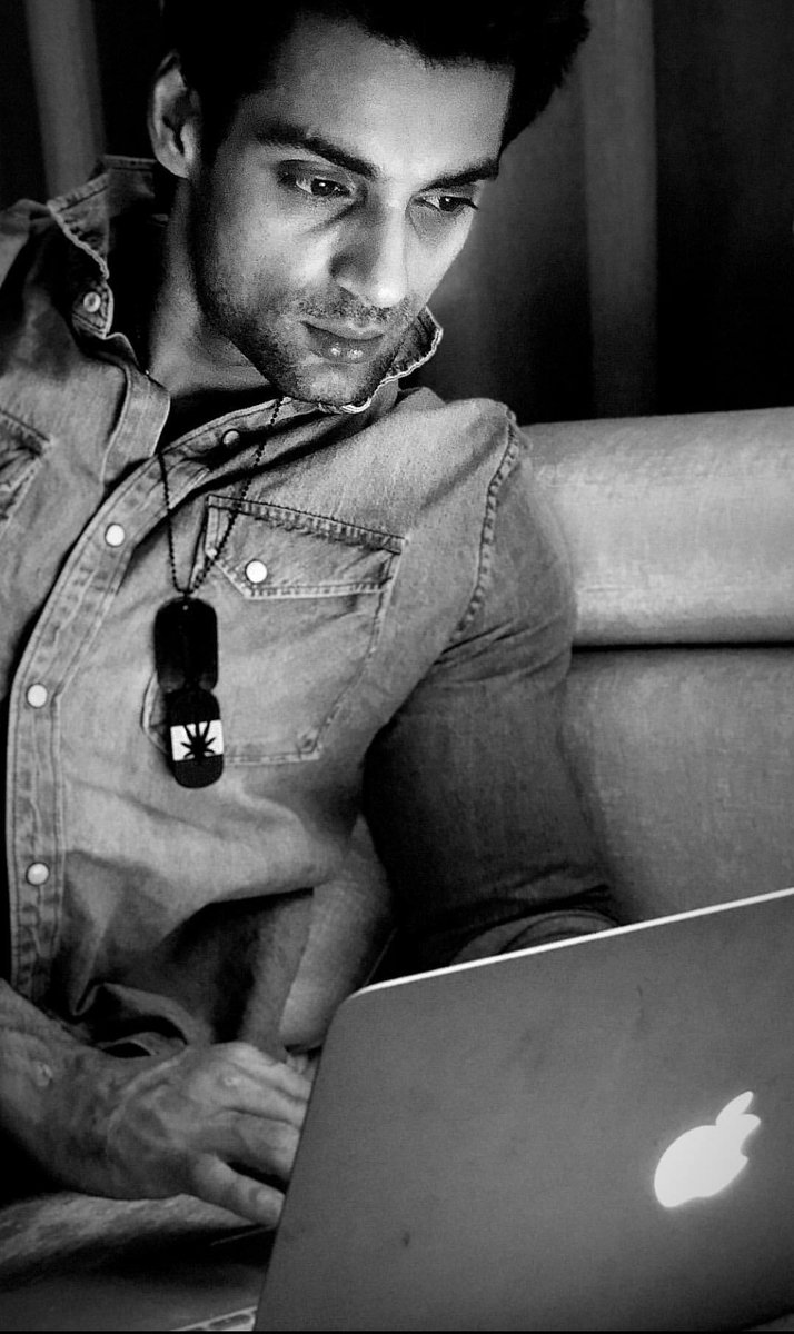 😍😍😍 No caption needed 😍😍😍 <a href="/karan009wahi/">Karan Wahi</a>