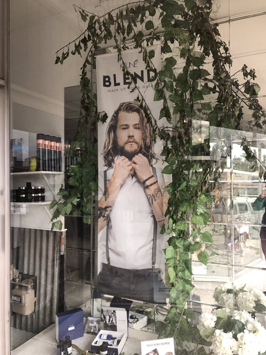 sarahart1's tweet photo. @JKCorden Modelling in Aus? Looking good! x https://t.co/ODHTsptPMM