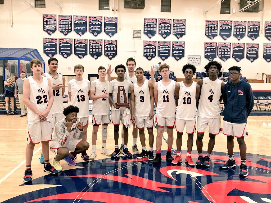 LIONSPRIDEBBALL's tweet photo. Sending best wishes and prayers to our guys as they travel to Lakeland to compete in the State Championship. Bring it Back HOME!!! #GodgetsTheGlory #123Victory #1GameAtATime #WinnimgLakelandIsTheGoal #Back2BackSeason https://t.co/npnYcujPAV
