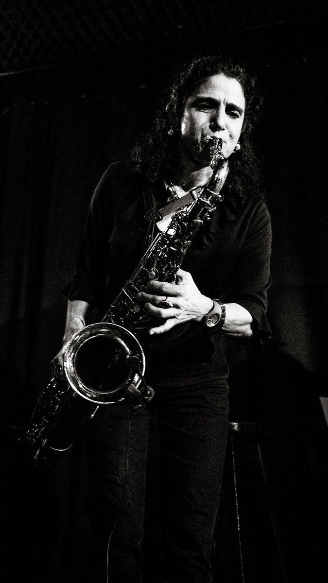 iztokX's tweet photo. 2018-03-05 #Tiptons @ Defonija, Gromka

@saxophonejess
@AmyDenio
https://t.co/ackpC7BdLe https://t.co/PY8ukEzxL0