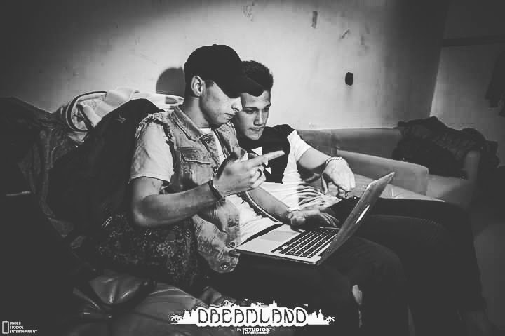 MaxaM63764788's tweet photo. privè ⚪️⚫️ https://t.co/1iMkoOvQqd