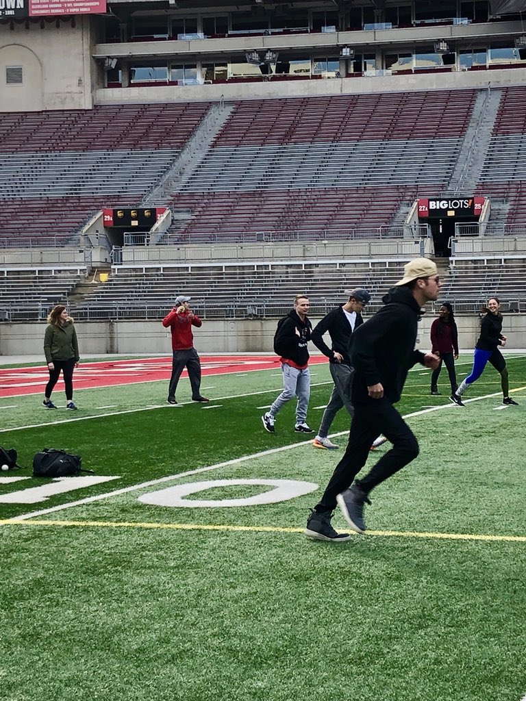 ClaireShonk's tweet photo. We got to learn some photography tips from Andrew @11W today. The sunshine and the Shoe made for the perfect backdrop. #osusportsmedia https://t.co/iJA2BvGRbl