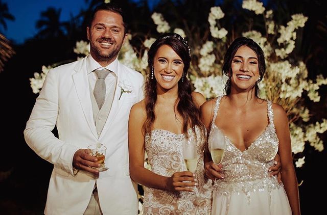 Cheers to the✨newlyweds✨ wishing you both nothing but the best! #OZBride @mairaks 💕 OliaZavozina ift.tt/2Hf7aKN