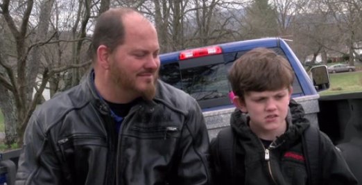CBSSoutheast's tweet image. CONTROVERSY: A father in Virginia who said his son was kicked off the school bus for bullying students made the 10 year-old run a mile to school. Hear from father and son about the viral video punishment. (WDBJ) TUE0402