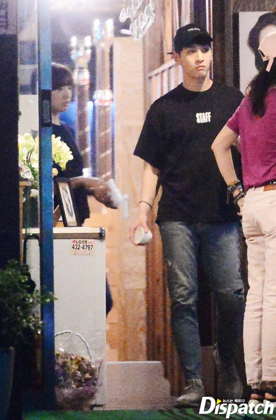 KoreanUpdates's tweet photo. Despite being denied, Dispatch released photos of #ParkShinHye #ChoiTaeJoon on a date back in 2017 and 2018 https://t.co/hY8SYLWy5M #KoreanUpdates VF https://t.co/HHmpnnC347