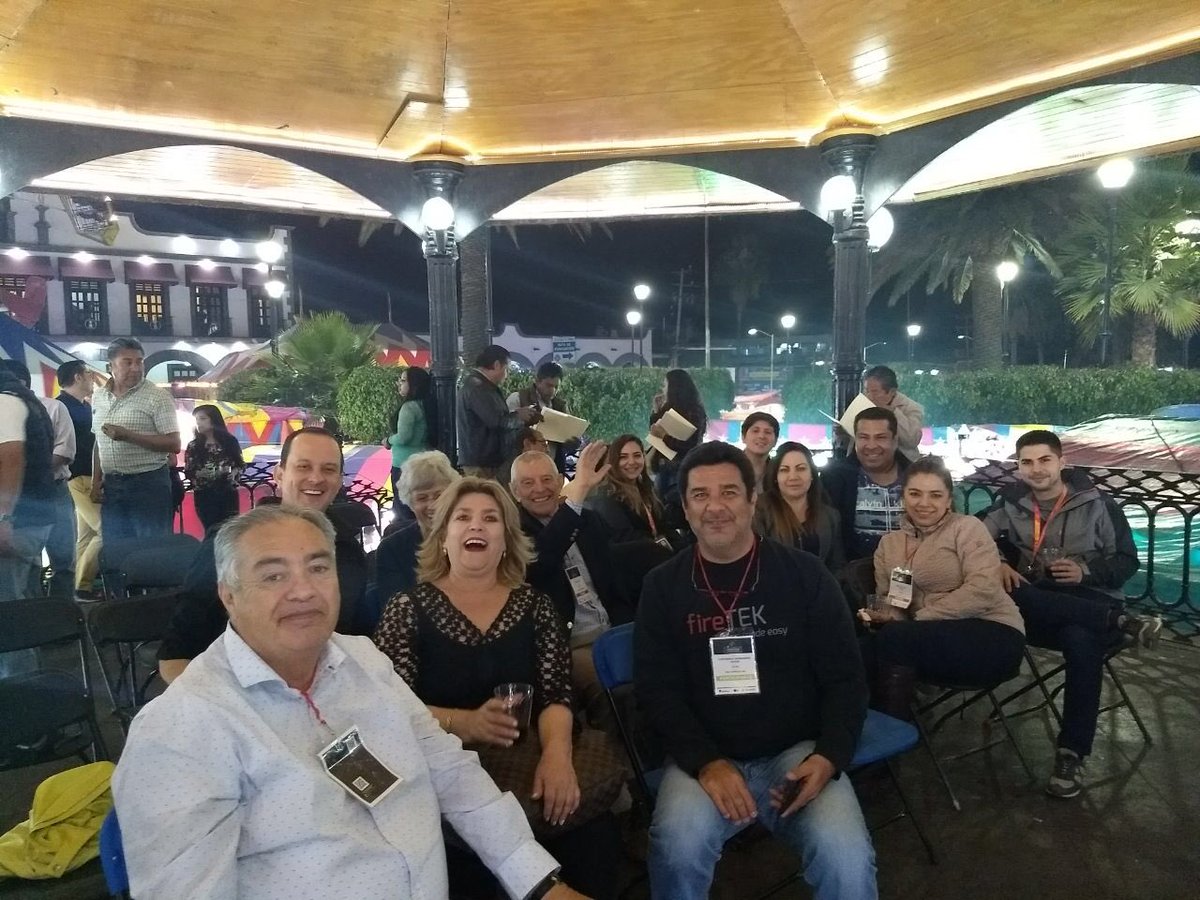IMEPI_Edomex's tweet photo. Una de las etapas atractivas que viven los pirotécnicos dentro del 1er. Congreso Latinoamericano de Pirotécnicos es disfrutar del arte y tradición de los pirotécnicos Mexiquenses, en la Feria Internacional de la Pirotecnia en el Municipio de Tultepec #Edoméx
#CONLAPI
#IMEPI https://t.co/b8UGi23YIj