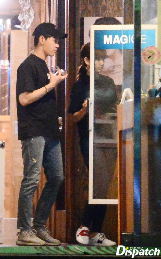 KoreanUpdates's tweet photo. Despite being denied, Dispatch released photos of #ParkShinHye #ChoiTaeJoon on a date back in 2017 and 2018 https://t.co/hY8SYLWy5M #KoreanUpdates VF https://t.co/HHmpnnC347