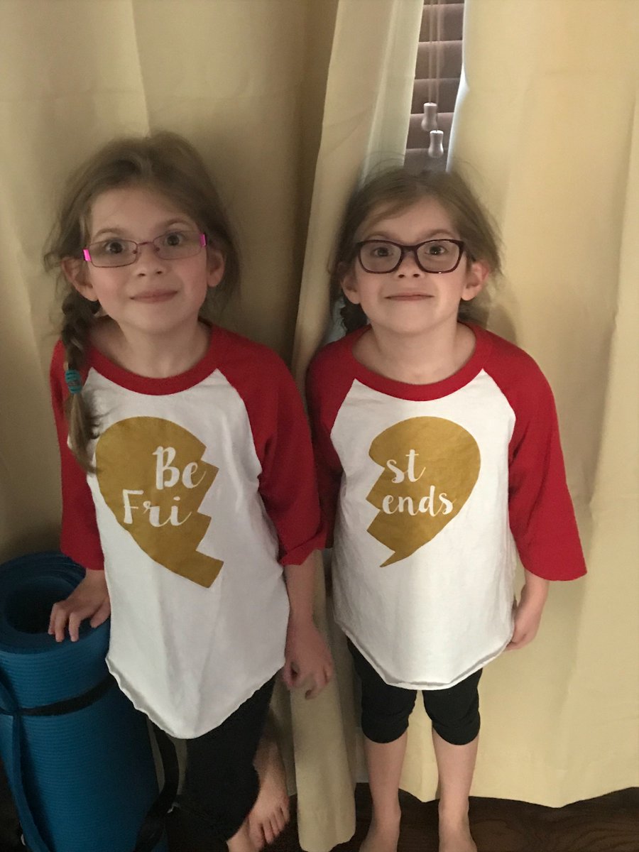 kajaekern's tweet photo. Twins day for RCHS Wish Week! #violetswish https://t.co/lVzzy4J0eA