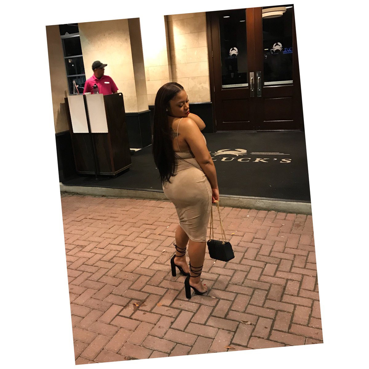 Ameriieee's tweet photo. Then BOOM💥 All this ASS! ♥️✨ https://t.co/cXbG6NdlcV