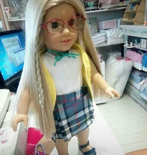 vignistadekbza's tweet photo. Ves a una muñeca igual que vos y es tipo ........... 
@flor_vigna https://t.co/q1fgzzVYm0