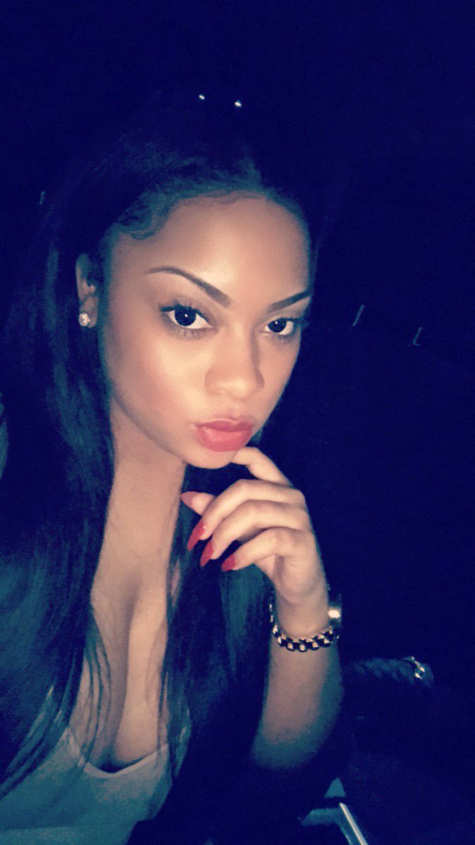 Ameriieee's tweet photo. I been movin’ calm, don’t start no trouble w ME 💣✨ https://t.co/l2ImtVYSO7
