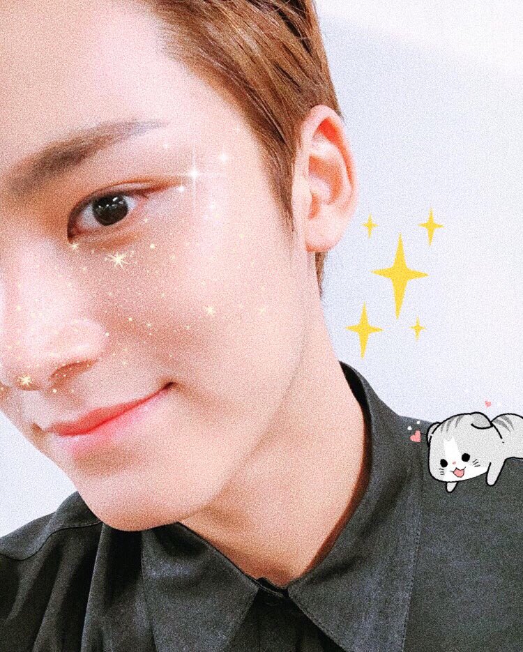 kmgsoftbot's tweet photo. 𝓇𝑒𝓆𝓊𝑒𝓈𝓉𝑒𝒹 ୭̥⋆*｡

˗ˏˋ  #김민규 #MINGYU 
#민규 #세븐틴  ˎˊ˗ 

also requested! from one of gyu’s recent ig posts... https://t.co/AklRhdgnHR