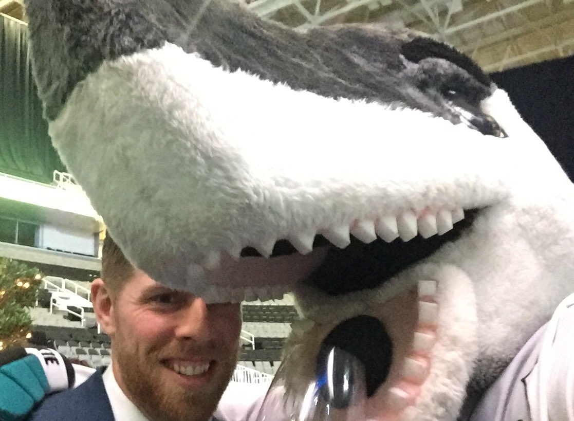 sjsharkie's tweet photo. Having fun at tonight's @SharksCare #SamplingWithTheSharks. https://t.co/o3NhOagVDs