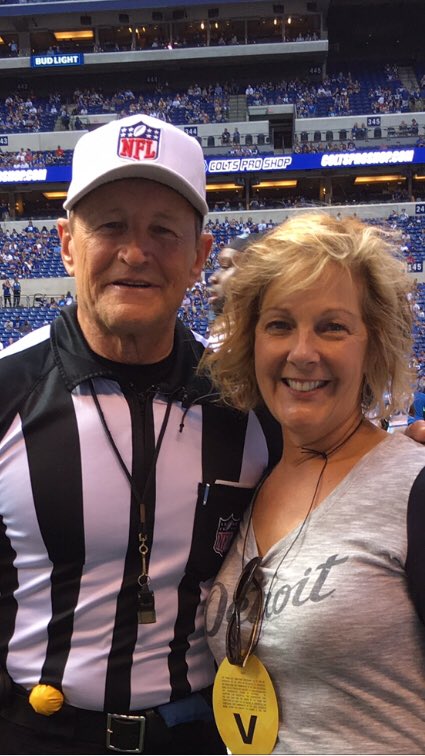 baqnov's tweet photo. Congrats Ed Hochuli! https://t.co/teRYbBuA7E