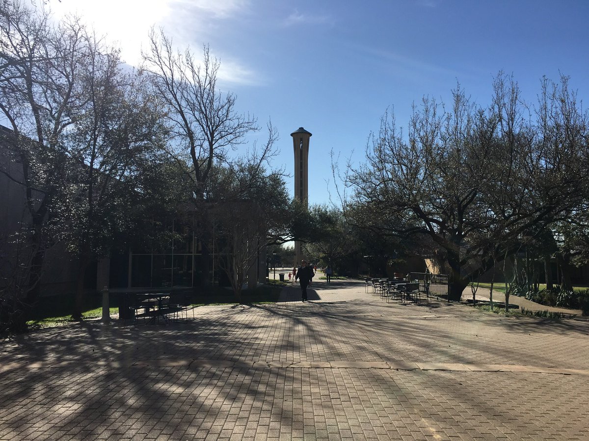JCarterSays's tweet photo. #MagicInTheMetroplex @UDallasUGA The Catholic Univeristy for Independent Thinkers - hardworking students, supportive community, serene and beautiful campus https://t.co/XtvCGkd6vH