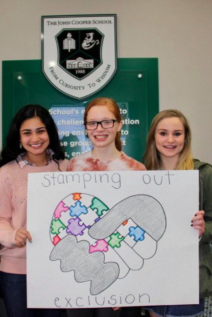 hgse's tweet image. Thanks for joining @MCCHarvardEd&apos;s Caring Schools #CommonGood campaign launch! And thank you to the 130+ early leader schools for your commitment and hard work. Here&apos;s to making the world a better place. hgse.me/2FuCOXv
-The #MakingCaringCommon team