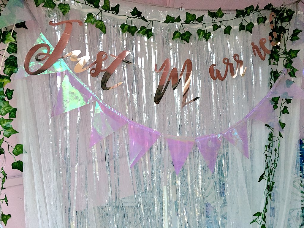 FaceBoxBoutique's tweet photo. After a long winter off from all the glitter and magic, we’re back with a boom for wedding season! First wedding this Saturday and a wedding fair the 17th-18th March in Birmingham! 🎉🎊✨✨ https://t.co/TTWhQTuloW