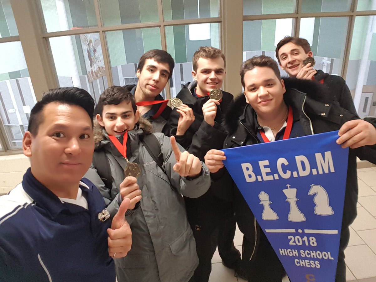 Devils_Agenda's tweet photo. Congratulations 🎊 to the St Michael Chess team, tournament winners! 🥇 @stmikesbolton @StMictv @thundercouncil @Mr_LoMonaco https://t.co/bL7nfO1y9P