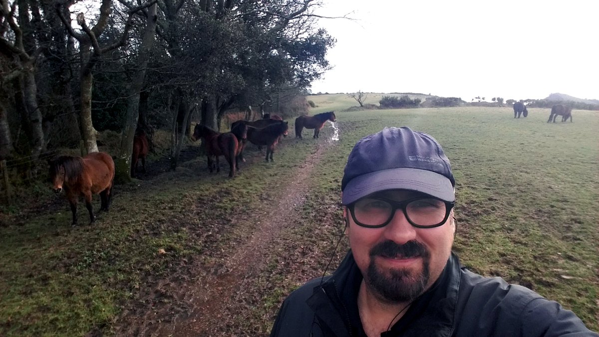 SherpaShezza's tweet photo. 13.91 miles hiked today on the Devon coast (754.07 miles completed of 874) Supporting @wescfoundation Specialist Centre for #VisualImpairment  https://t.co/TB23w1CBmA Please Sponsor Me 🙂 https://t.co/8kDqXRGJlW