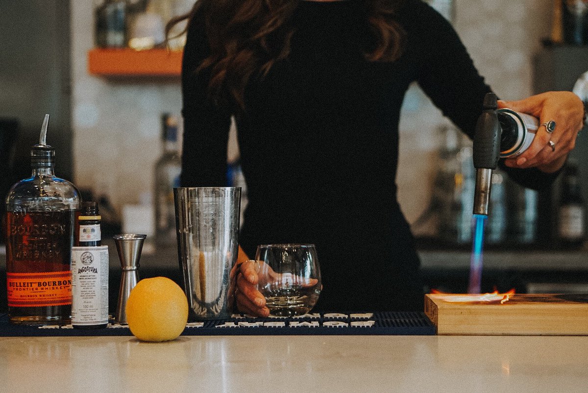 BarcelonaYYZ's tweet photo. Our master mixologist @jdpilz has killed it with the classics like our Old Fashioned 🥃, Gin + Tonics and his #creativelycurated cocktails! https://t.co/CfR9HLIHTN