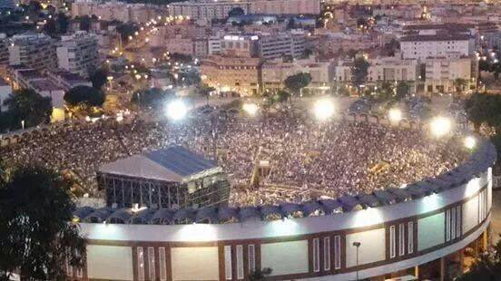JoseCarlosCB27's tweet photo. Lo perfecta que estaría esa Plaza de Toros repleta de gente porque habéis traído a OT2017. Esa Algeciras trayendo cultura musical. Siendo una referente en conciertos. No se le pone los pelos de punta nada más pensarlo @jilandaluce??? A nosotrxs sí @PastoraSanch @CarmenWhibley13 https://t.co/Y15UIwC3uu