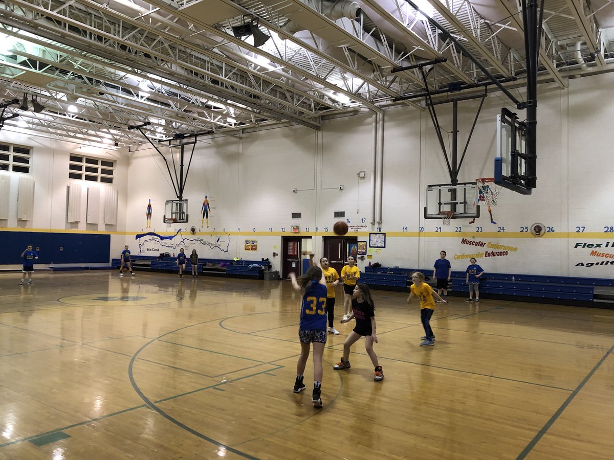 GirlsMCS's tweet photo. MTA practice! Working hard ladies! @mel_dopp @mcspanthers https://t.co/9fhugdR2WT