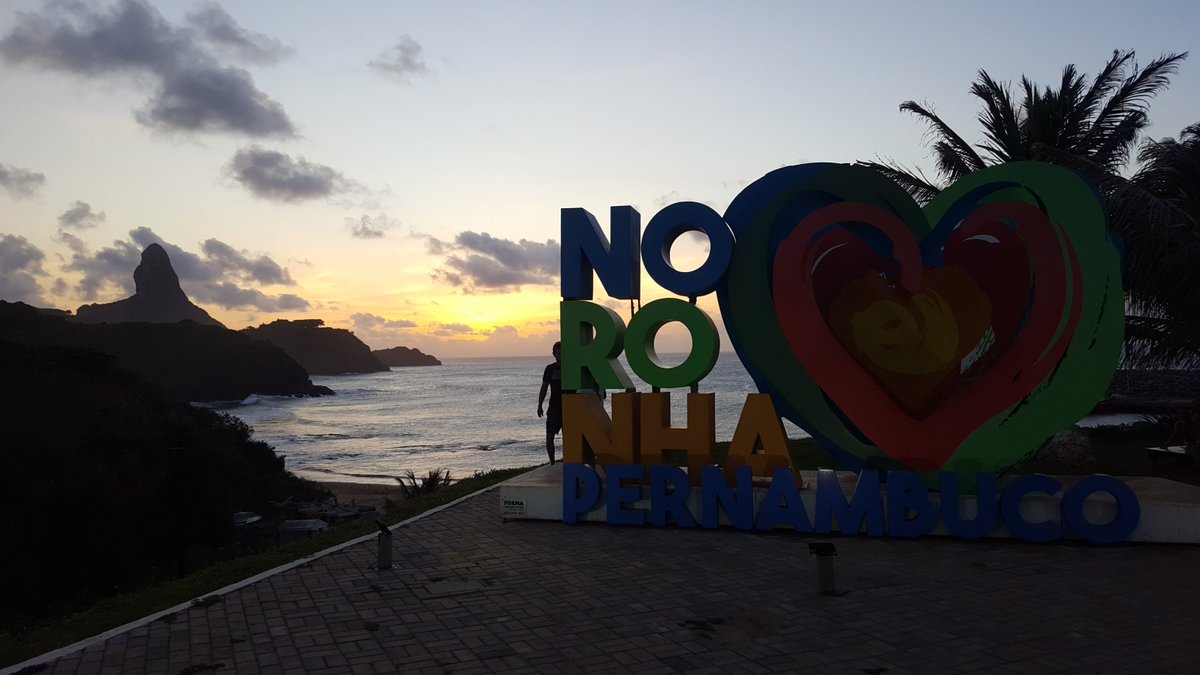 Boa noite galera!!! Vindo pra Fernando de Noronha!? E por que não aproveitar o máximo!? Só entrar em contato! Segue nosso grupo no Instagram @kdbp_noronhapasseios e @kdbp_passeios. #noronha #vamoquevamo