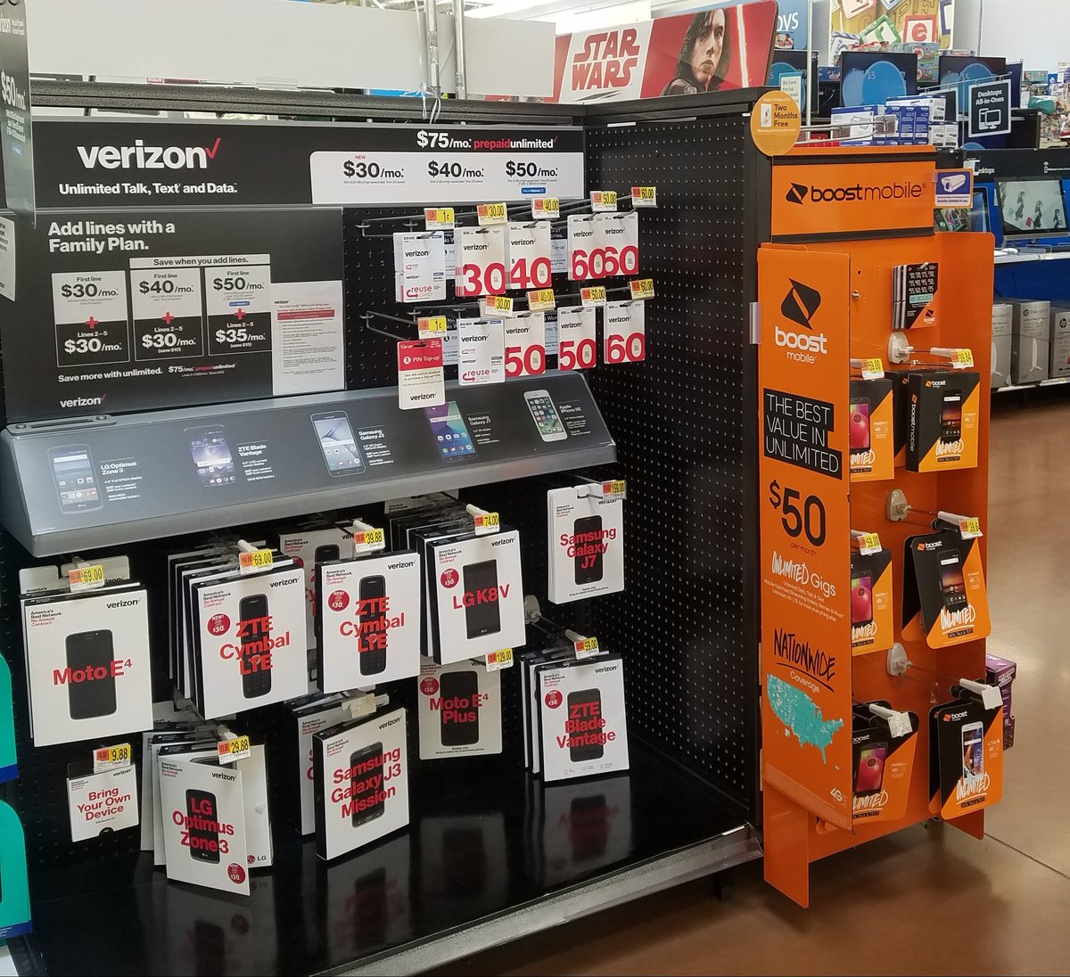KariChadd3's tweet photo. Perfect position for a sidekick. Right next to those guys and on front of POS station. #BoostItUp @BDSprintOhMi @SprintGR8Lakes @NRSPG_ESeaton @Andieewing6 @CjDrikakis https://t.co/qETuIx6wXp