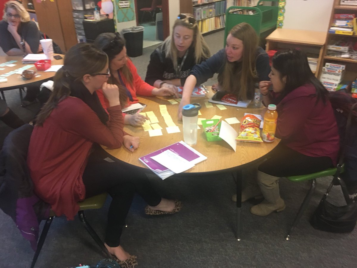 HSD2_SL's tweet photo. Modeling in Mathematics - teachers exploring different ideas of what it looks like and sounds like @AAlly4095 @AnnetteZook https://t.co/ofntQZHsaq