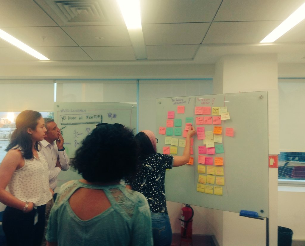 Hoy en nuestro primer meetup 2018. #NodoChile aquí vamos!!!