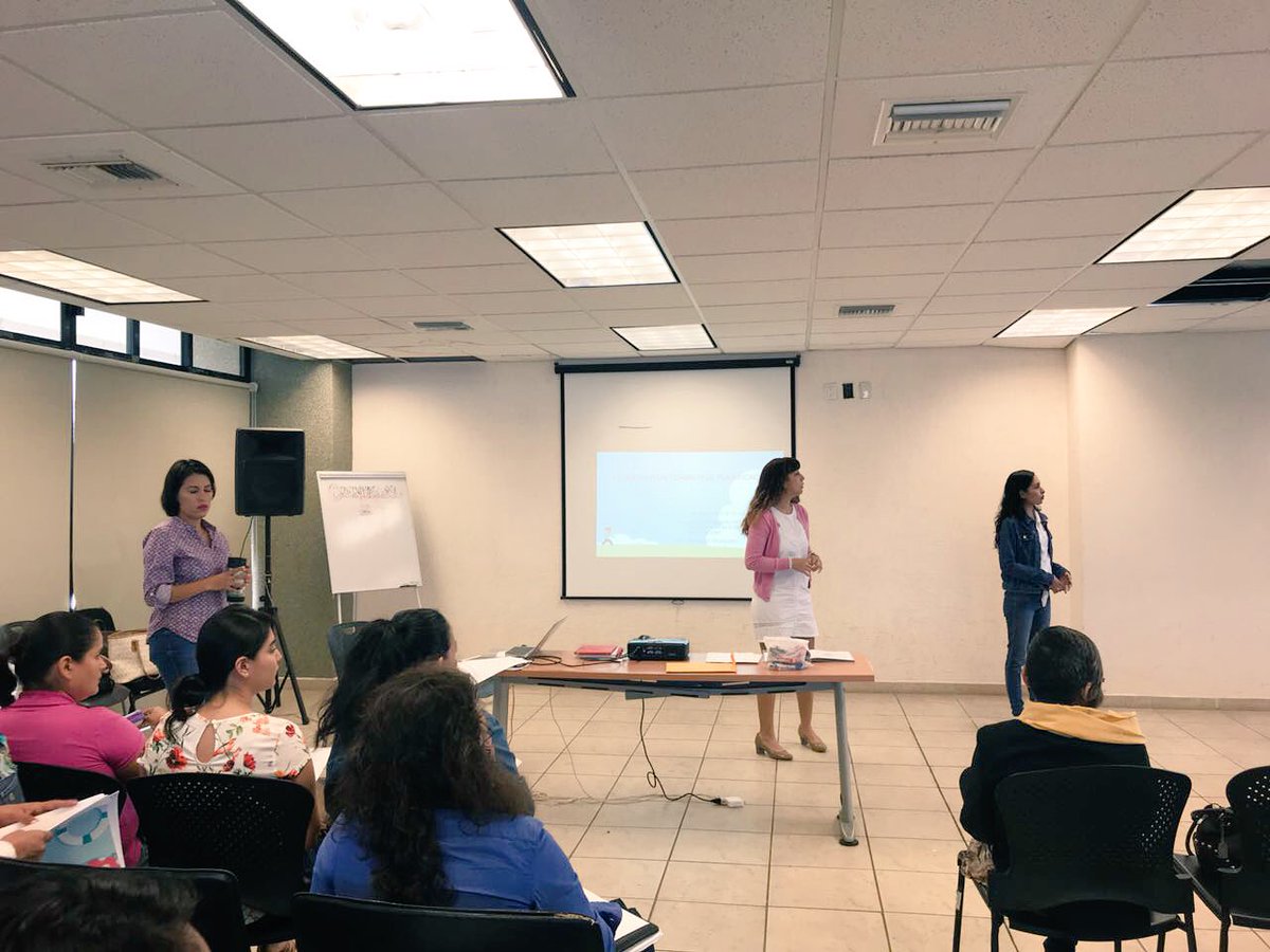 Denisse1324's tweet photo. Cerramos el #sector08E preescolar con #evaluacionformativa un espacio de aprendizaje entre educadoras, felices por la oportunidad de compartir. @teresitag1 @letyramirez31 @TeresaOrozco @ponchogomezg https://t.co/03GDPe3KOy