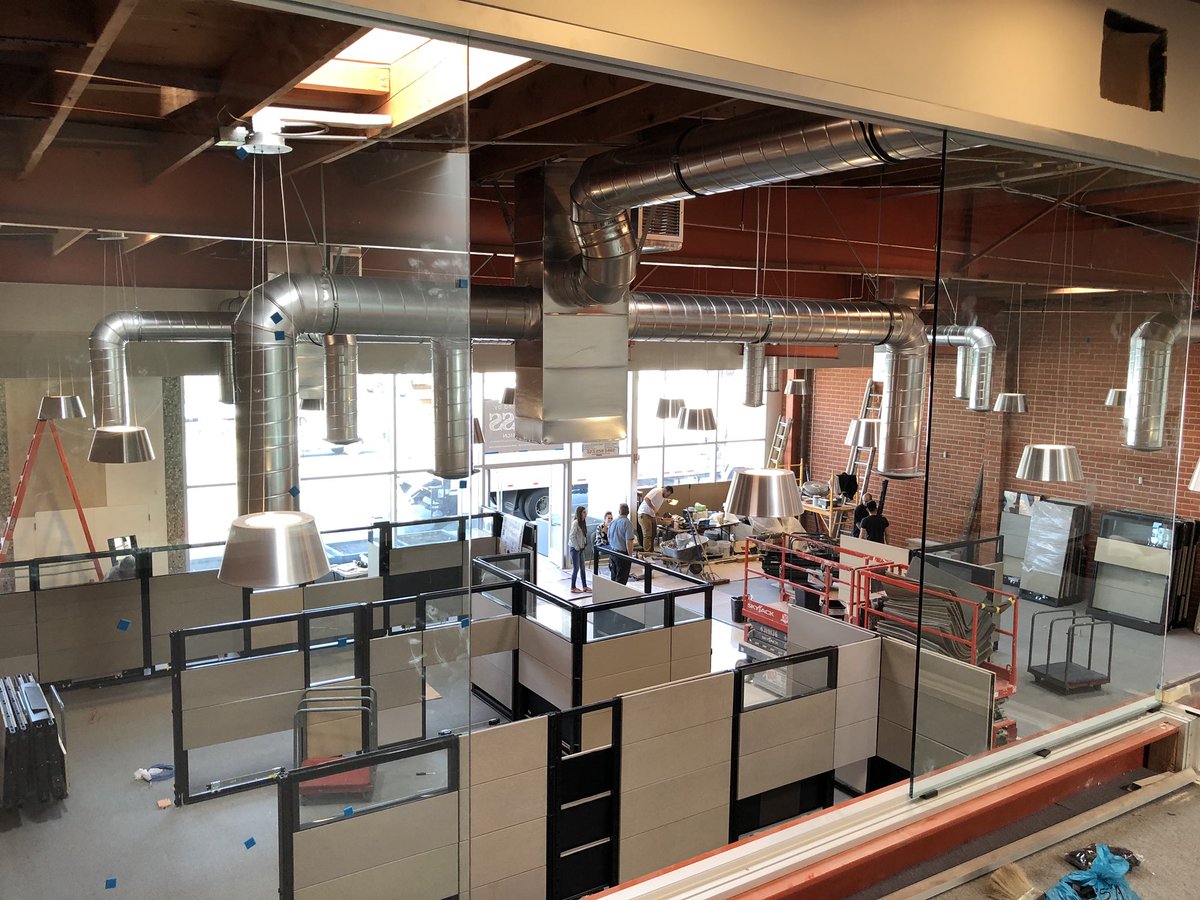 AlphaStructural's tweet photo. ALPHA BUILDING UPDATE: Wow! Look at how amazing the new building looks: lighting fixtures, carpeting and cubicles! What an amazing transformation this building has gone through! #renovation #construction #sunland #AlphaStructural #LA #New https://t.co/BkIdMm9aiO