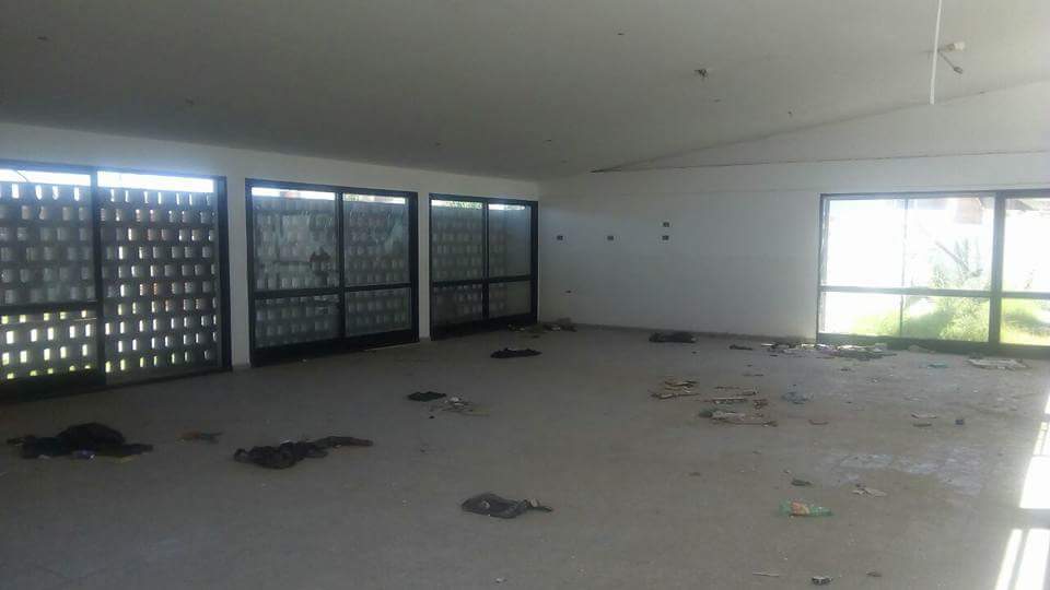 Region3E's tweet photo. 06.03.2018
También fuimos al #Jardín1025 de #CiudadEvita, se lo puede ver abandonado y saqueado. Vive gente en el lugar...
@Region3E https://t.co/0AfZ1H4Ozx