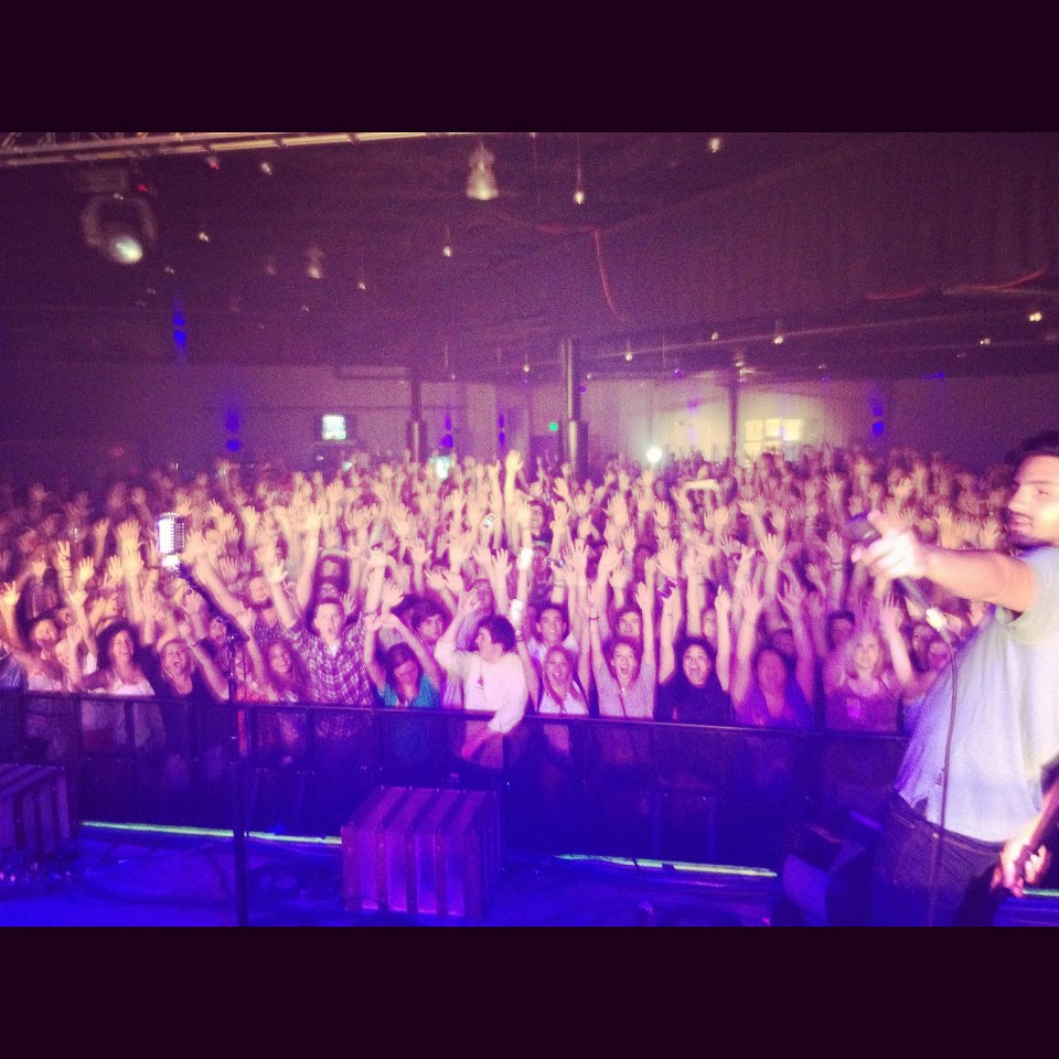 Liabilityrecord's tweet image. The answer is yes, that is me the goofy kid not looking at the camera👇         Full story on Instagram:instagram.com/liabilityrecor…