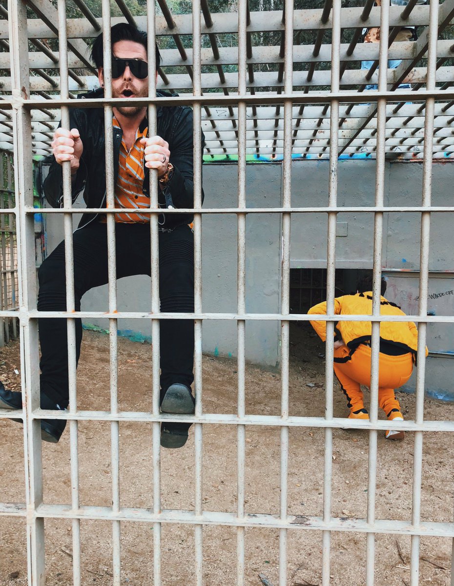 ff5band's tweet photo. It's like one of those escape rooms, but the only way out is by streaming El Compadre! Don't question it, just save us!!! #FF5EP https://t.co/SErbs4RnVP https://t.co/Gc46uq724P