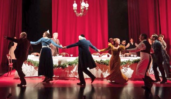 mrbelveze's tweet photo. .@AngloSwedeSoc evening to see the amazing #FannyandAlexander production supported by @AngloSwedeSoc Alexander Malmaeus @malmaeus with @oldvictheatre Head of Giving Panni Kanyuk. Not to be missed.  Du inte får missa @LondonSvenskar https://t.co/2rbiZryz47
