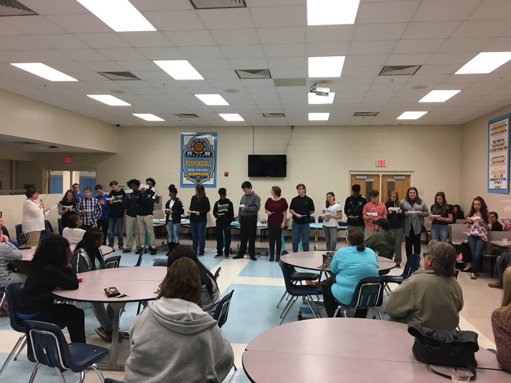 SuptACollins's tweet photo. Fulton County HS Chapter
Of National Beta Club has been in existence for 51 years. Celebrating new members inductions! #NationalBetaWeek #AnchorStrong https://t.co/VYBGn8O2YS