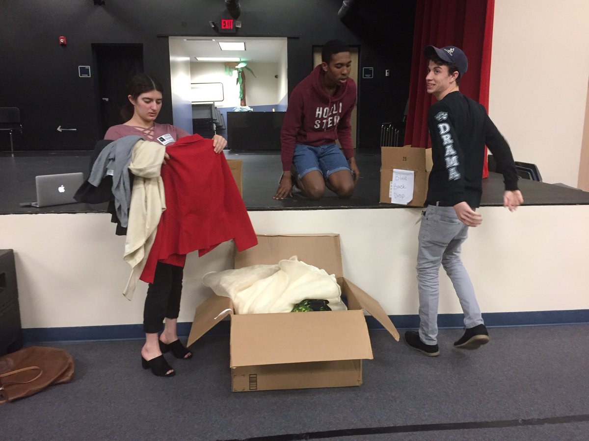 FPCProjectPIT's tweet photo. Annie Jr. is finally packed away and now it’s time for our next school to shine🌟 https://t.co/D9Tf0W8XvB