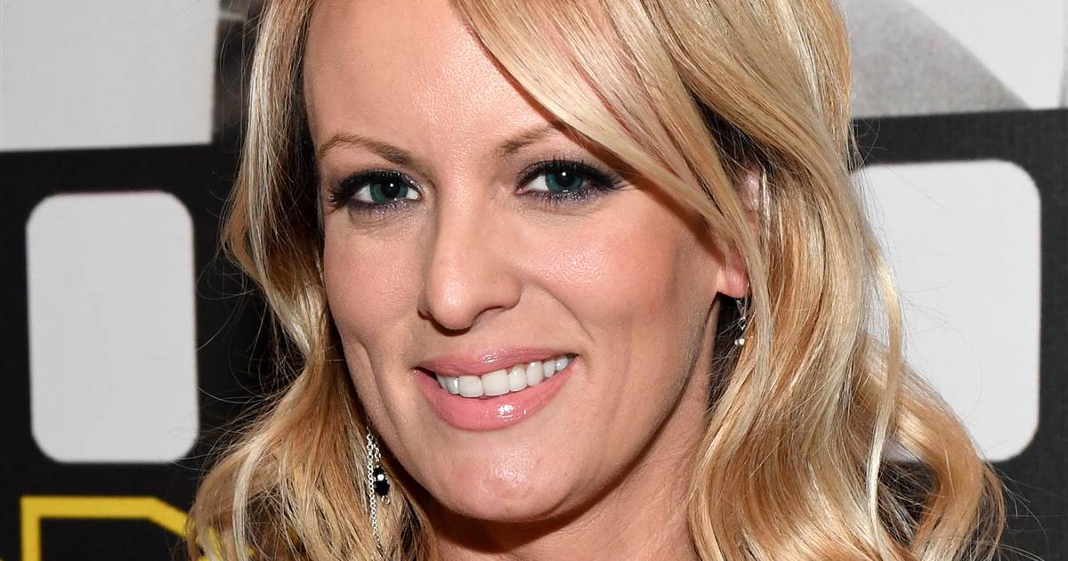 NBCNews's tweet image. BREAKING: Stormy Daniels sues Donald Trump, says "hush agreement" invalid because he never signed.